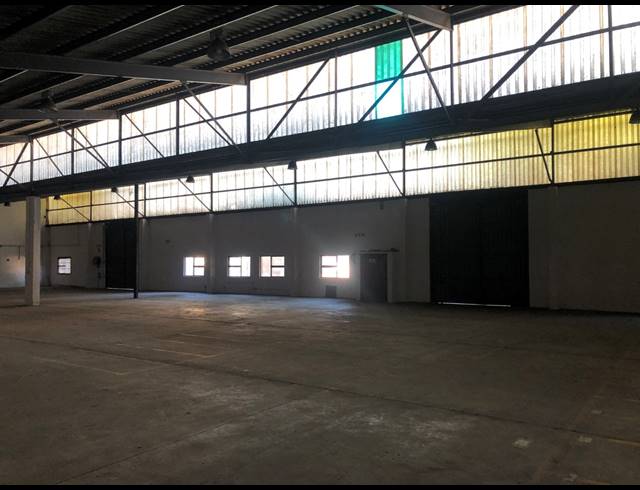 1,608M² WAREHOUSE TO LET IN AIRPORT INDUSTRIA